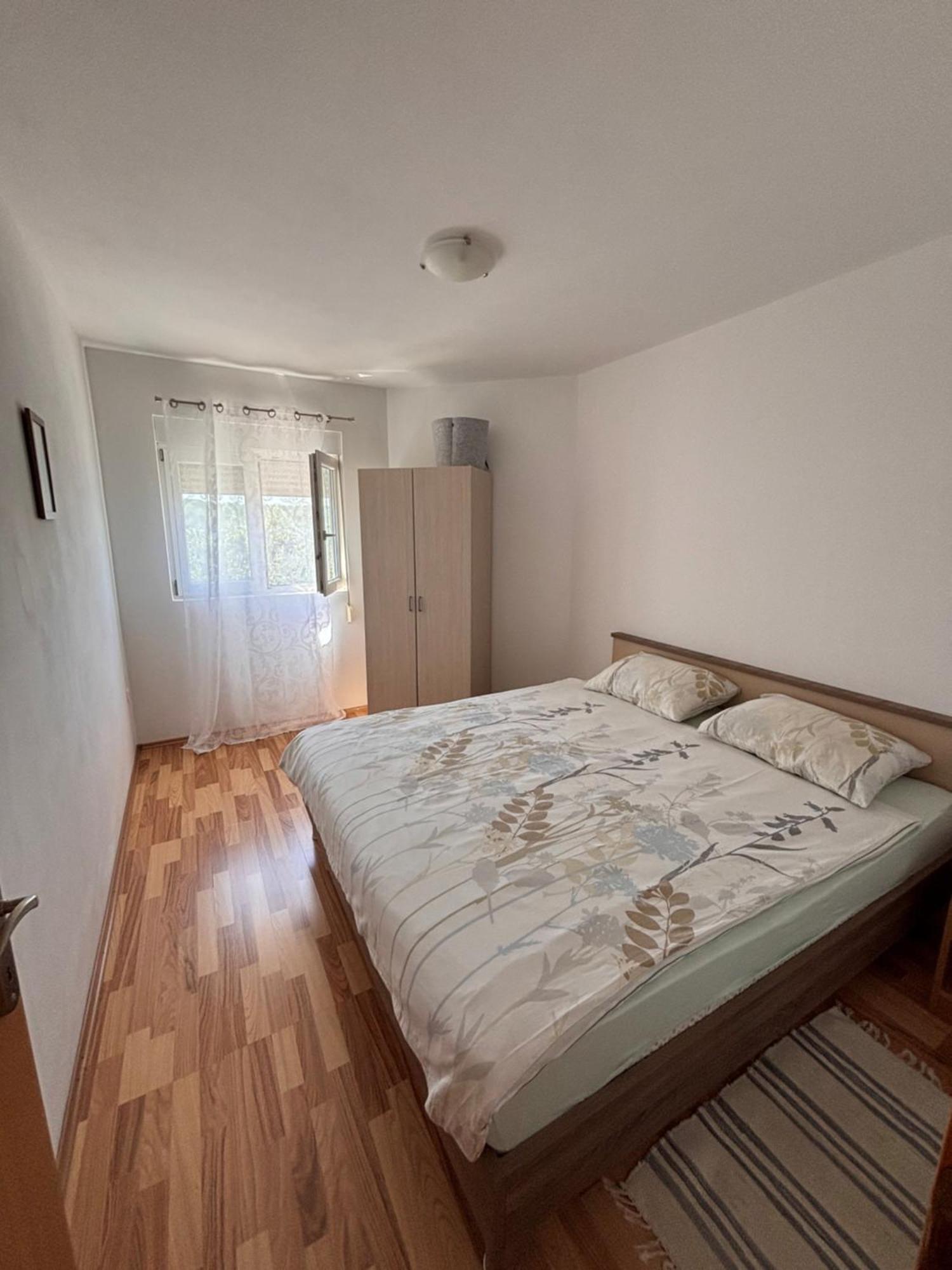 Apartmani Knezevic Posedarje Eksteriør bilde